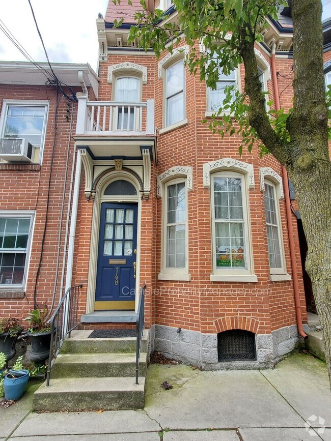 Building Photo - Historic downtown Carlisle townhouse for r...