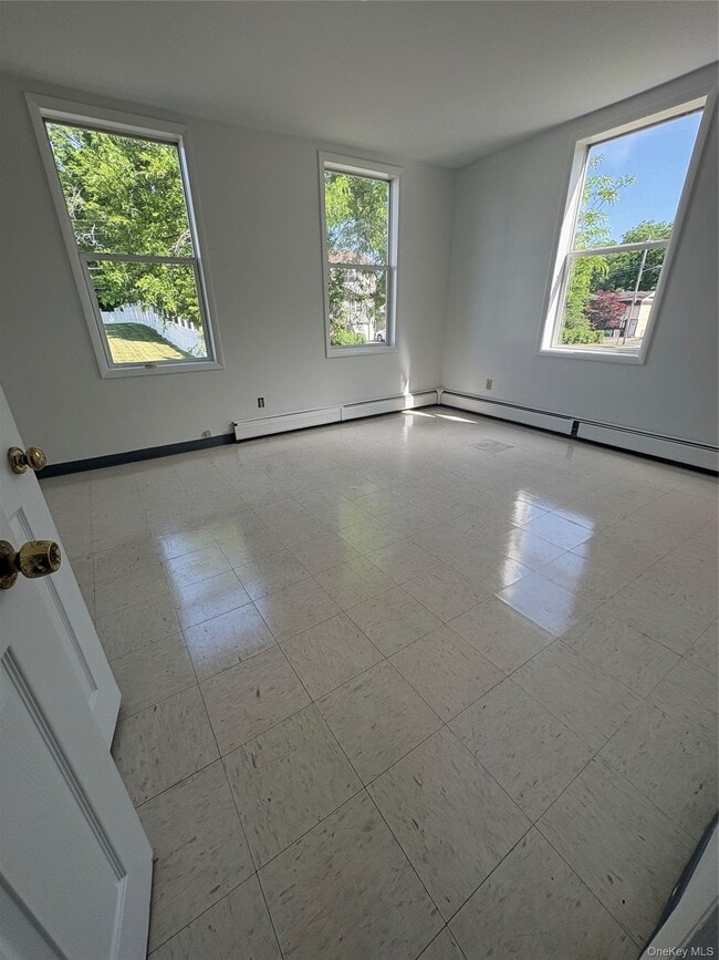 Photo - 11 Fallkill Ave
