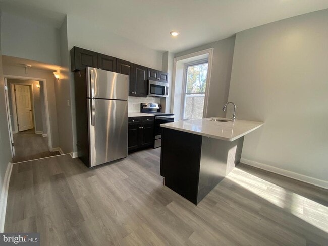 Photo - 21 E Price St Unidad 2A