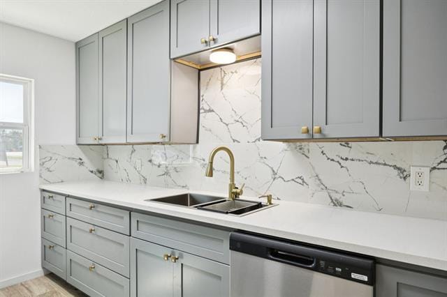 Photo - 303 N Delphine St