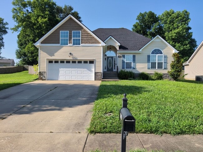 Building Photo - Adorable Ranch with a bonus room and half ... Rental
