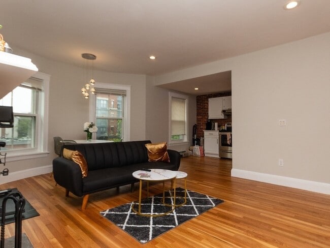 Photo - 1750 Washington St Unit 4