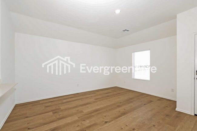 Photo - 4008 Becky Ln