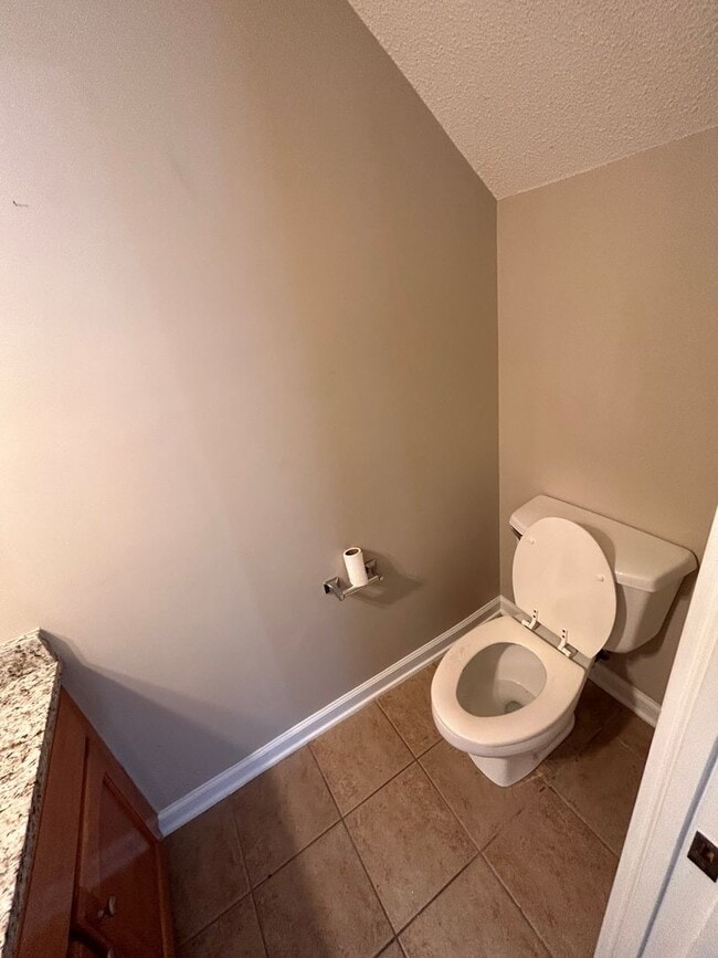 Photo - 23 Courtyard Way Unit 1