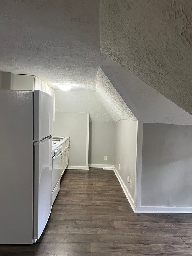 Photo - 1 Bed / 1 Bath unit near ISU campus Unidad 812 N. 11th Street B