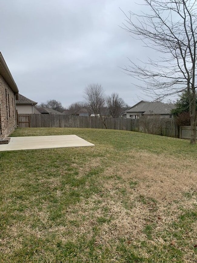Photo - Beautiful Open Layout 3 Bedroom 2 Bath 3 C...