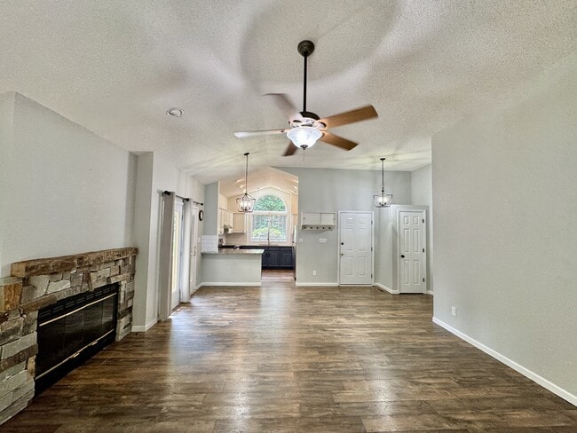 Building Photo - 310 Paoli Trce
