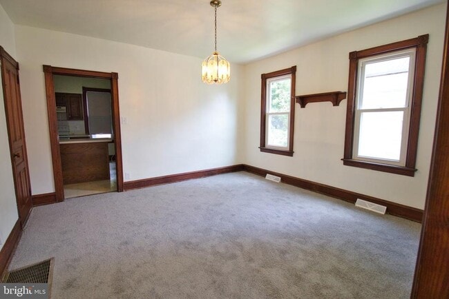 Photo - 143 Green St