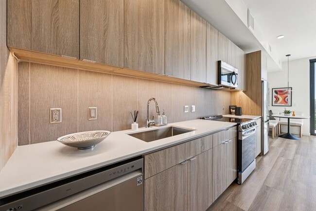 DSC06695 (1) (1) - Aperture