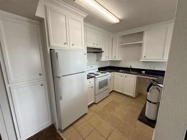 Photo - 3002 Market St Unidad 4