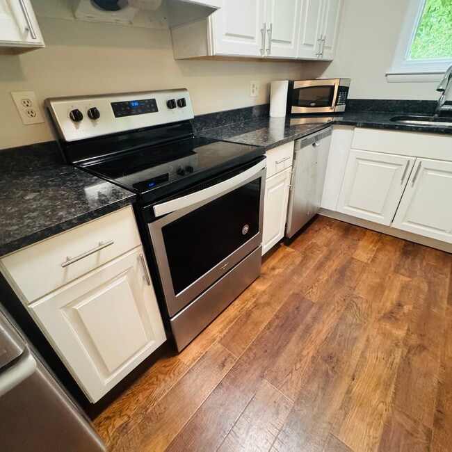 Photo - 19 Somers St Unit 8