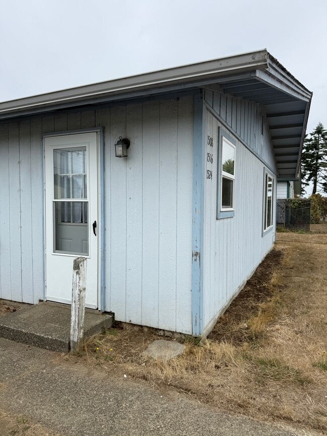 Building Photo - 1508 Grant-A 342 Unit 1508