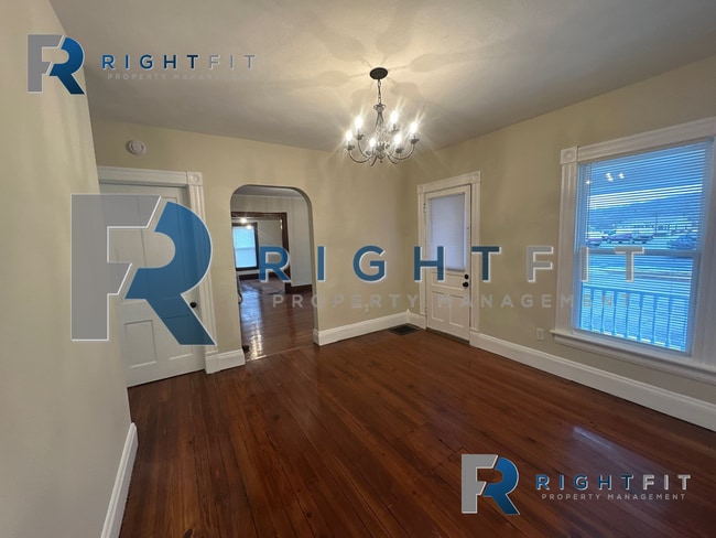 Photo - Freshly Renovated Home in Miamisburg