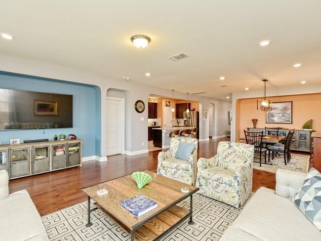 Photo - 1067 Toltec Trail