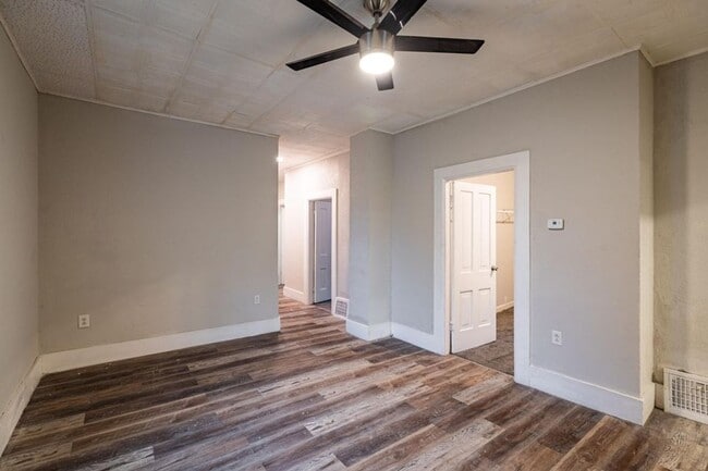 Photo - 3 bed/1 bath Close to Emplify Hospital