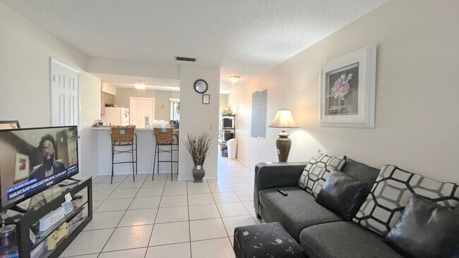Photo - 2714 Tally Ho Ave