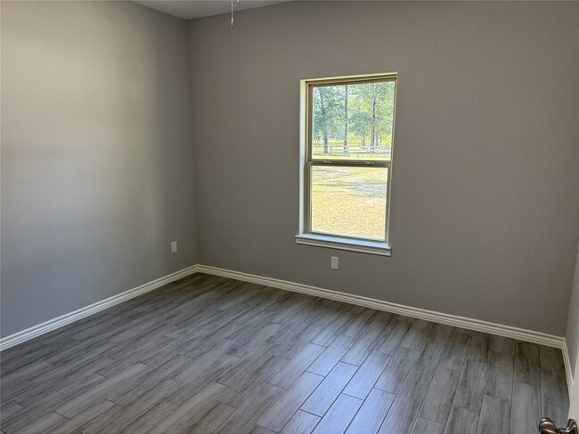 Photo - 162 County Rd 2221
