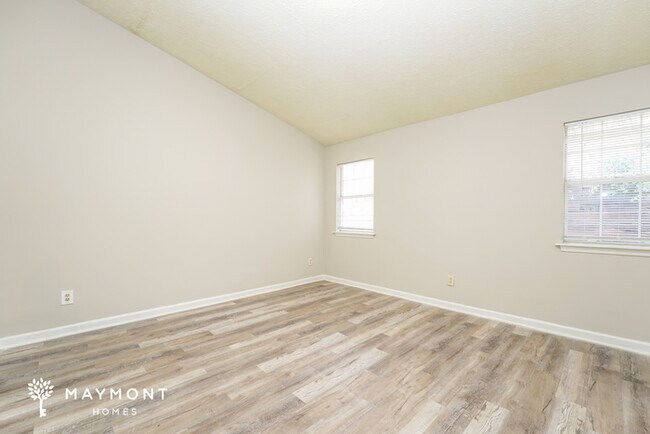 Photo - 1099 Old Saybrook Ct