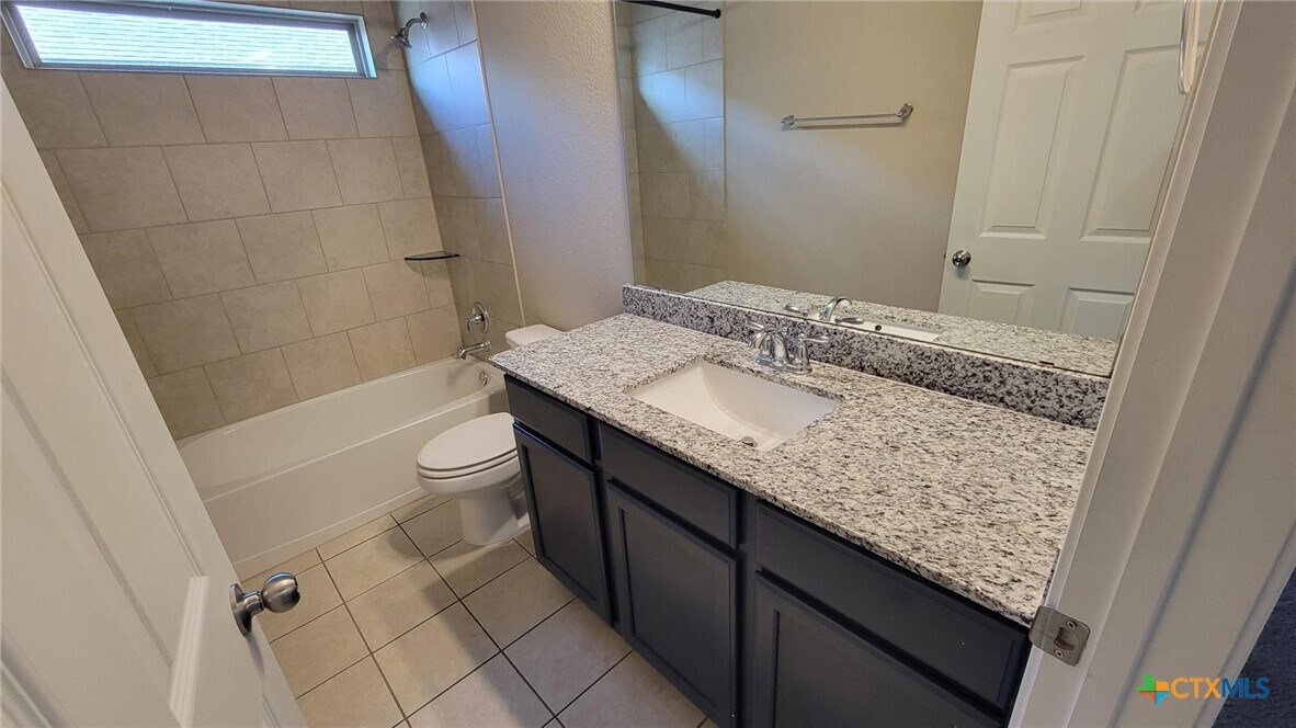 Photo - 822 Wyndcrest Drive