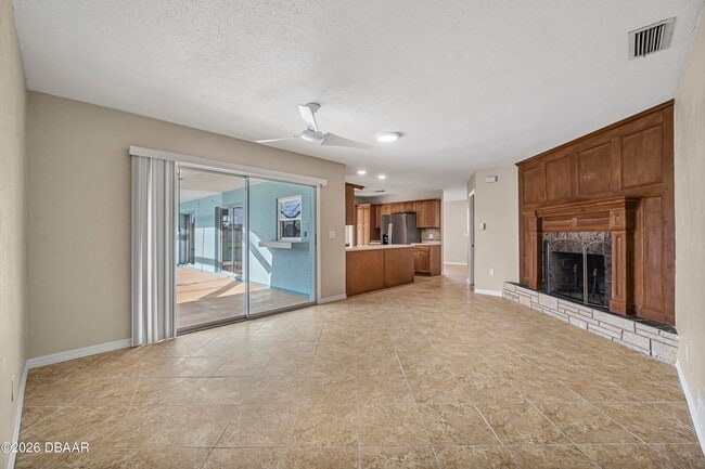 Photo - 1436 Suwanee Rd