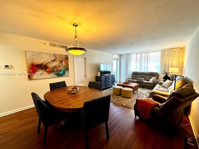 Photo - 3001 S Ocean Dr Unit 827