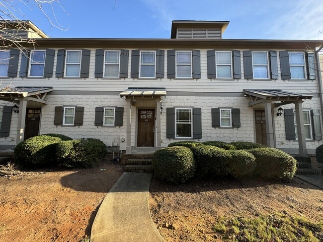 Building Photo - 409 Whitehall Rd