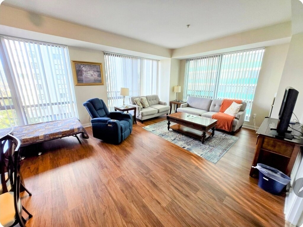 Photo - 175 Blossom St Unit 02