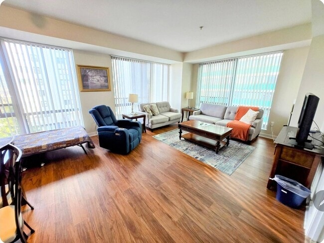 175 Blossom St Unit 02