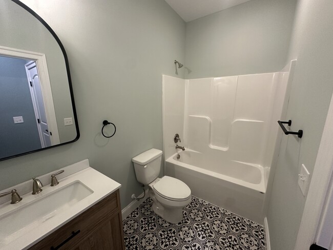 Photo - 5 5th St Unit 204