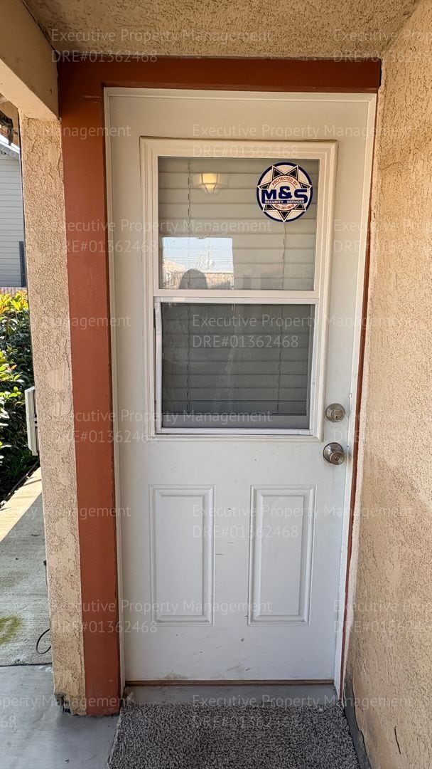 Photo - Studio apartment near Central Park at Mill Creek and many businesses.