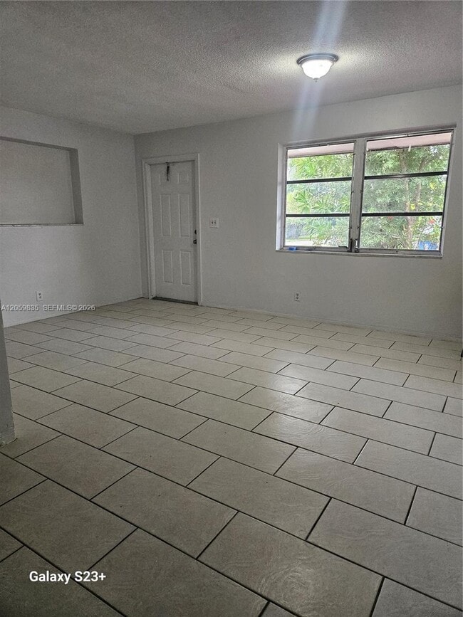Photo - 5715 Hayes St Unit 5715