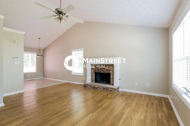 Photo - 3 Bedroom Pet-Friendly Home in Dallas, GA with Main Street Renewal