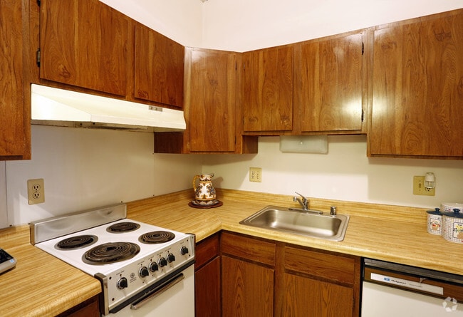 Highland Towers - Senior Living 55+