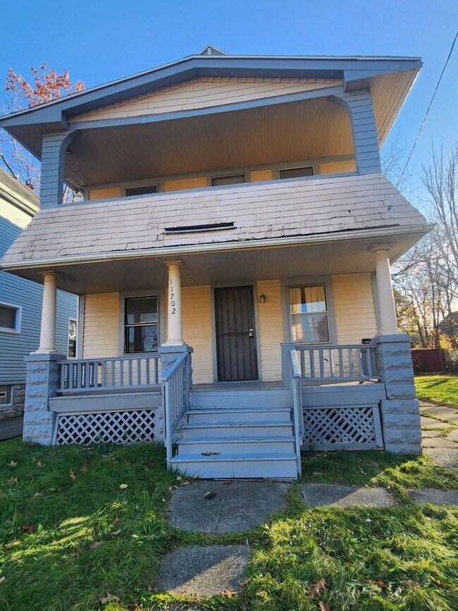 Photo - 11702 Honeydale Ave Unidad Down