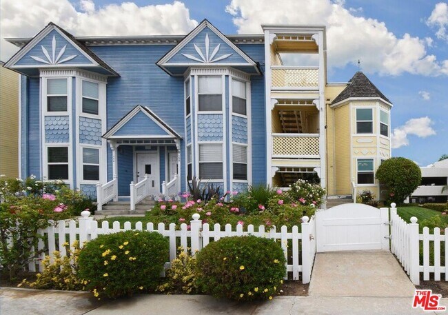 100 Monterey Blvd