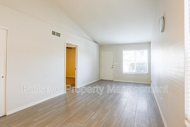 Photo - 3229 E Crescent Ave