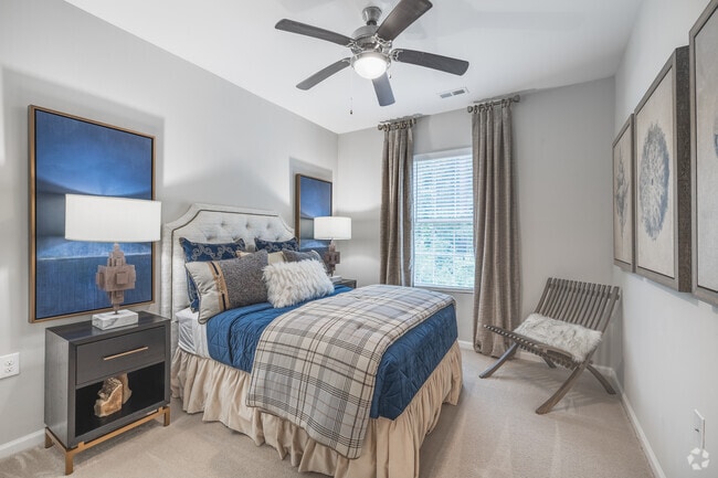 Sapphire | 2BR, 2BA - 1,096SF - Secondary Bedroom