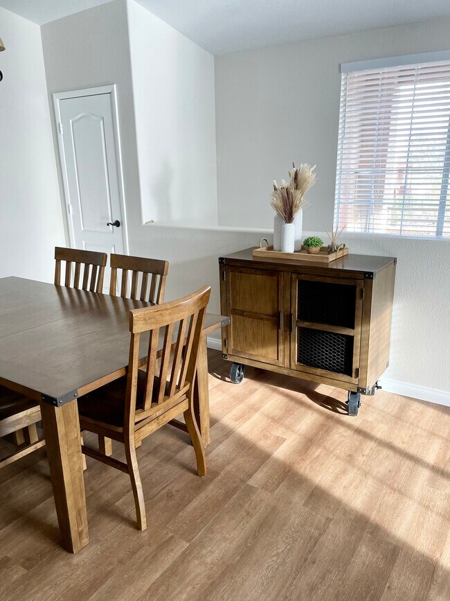 Photo - 1505 Truett St Unit 202