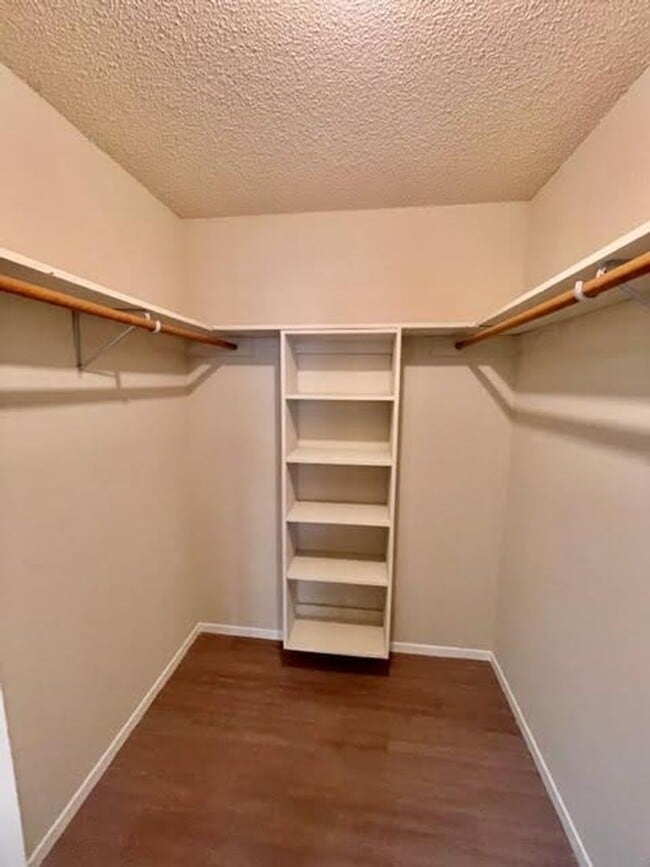 Photo - 2205 Kirby Lee St