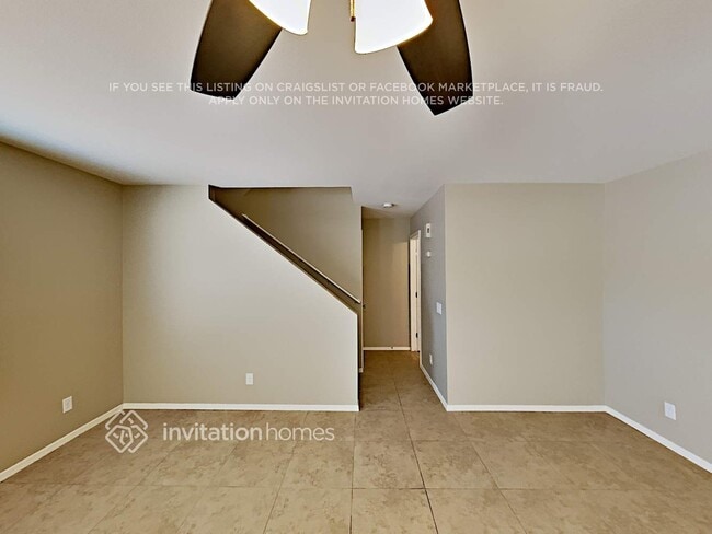 Photo - 420 W Aloe Pl