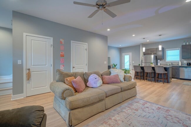 Photo - Spacious 4-Bedroom, 3-Story Townhome for Students