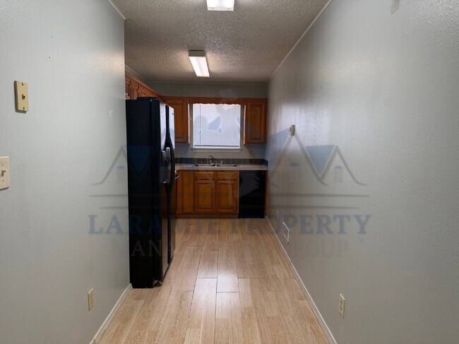 Photo - 3 Bedroom 2 Bathroom Apartment