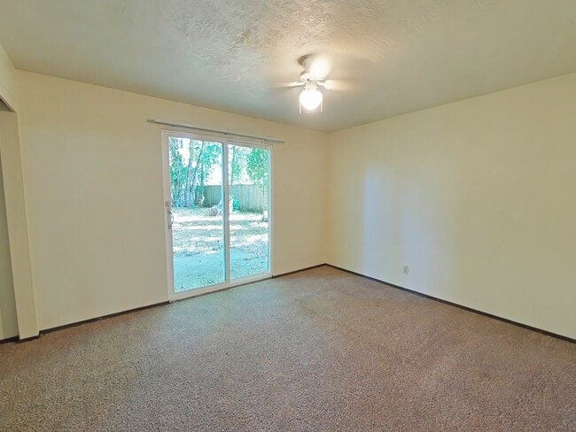 Photo - 3 Bedroom Duplex ~ Close to 9th Street ~ P... Unit 685 NW Linden