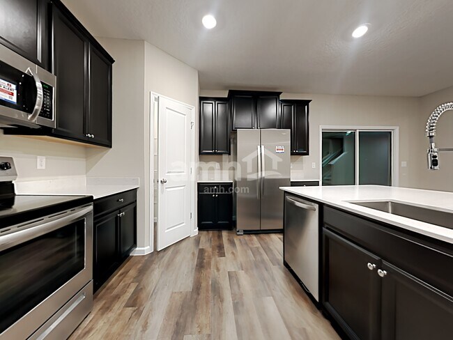 Photo - 91 Hemlock Point