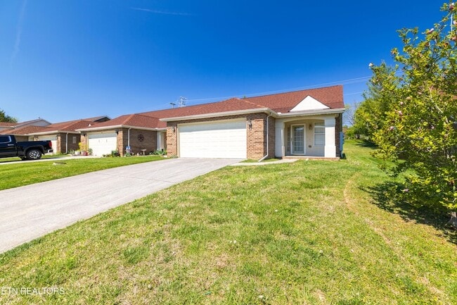 Photo - 7037 Wakan Ln