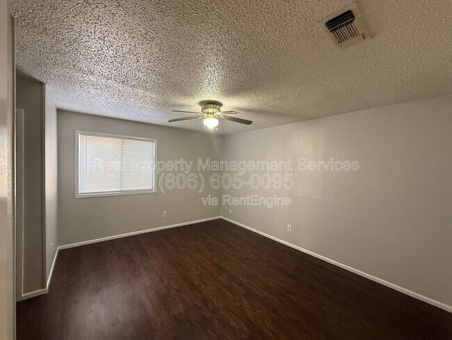 Photo - 5523 Fordham St