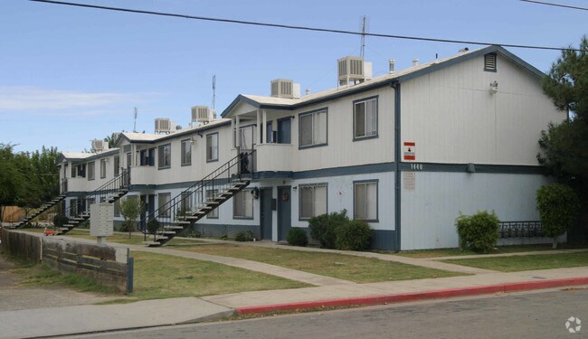 Photo - 1440 Grove St