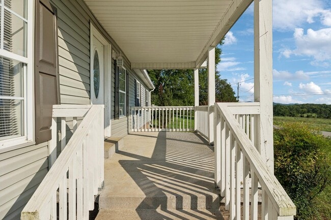 Photo - 2323 Spring Creek Rd