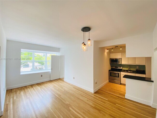 Photo - 6881 Bay Dr Unidad 11