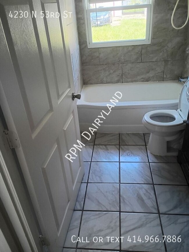 Photo - 4230 N 53rd St